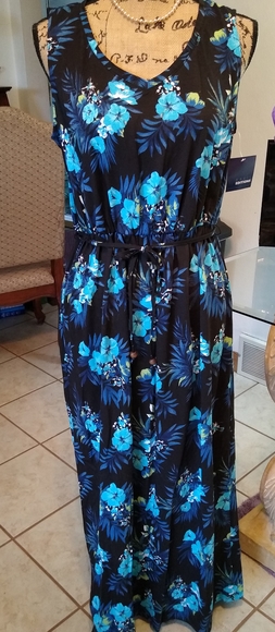 NWT🖤💙Maxi by Basic Editions - Picture 2 of 10